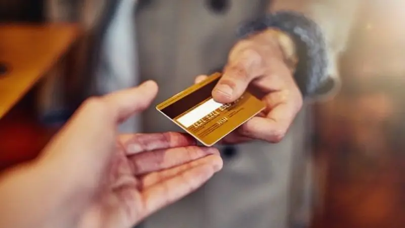 The Benefits and Risks of Co-Signing for a Credit Card